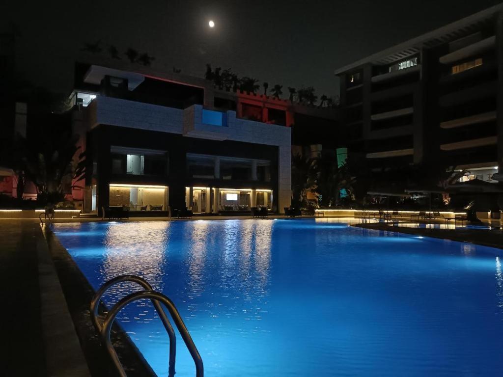 Parkside Boutique 3 Bbr Serviced Apartment - Ocean Blue - Near Airport Kairo Eksteriør billede