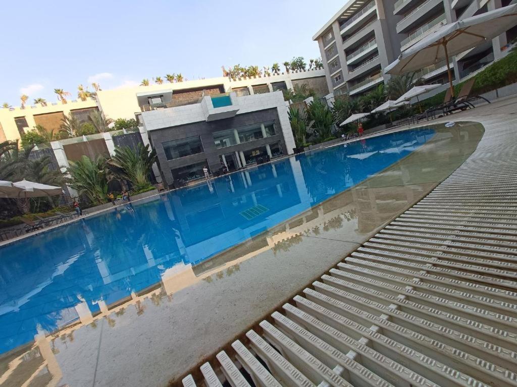 Parkside Boutique 3 Bbr Serviced Apartment - Ocean Blue - Near Airport Kairo Eksteriør billede