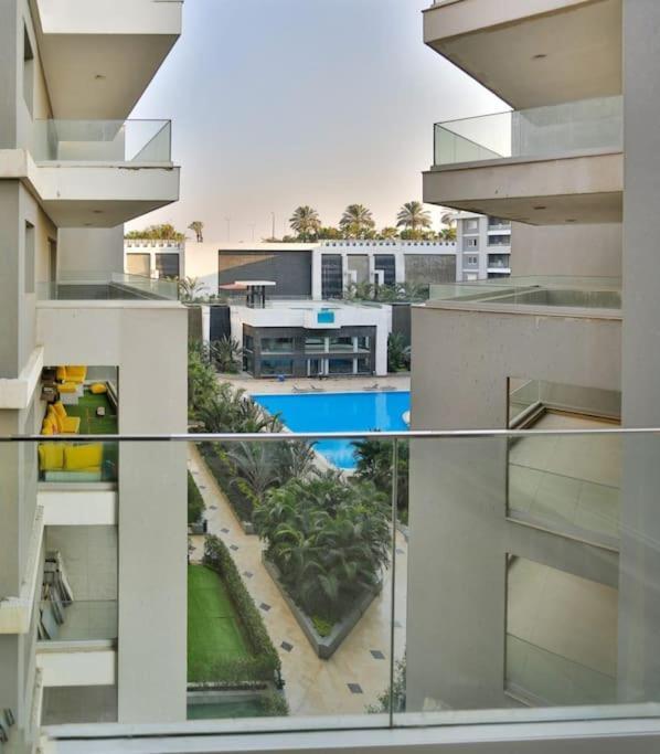 Parkside Boutique 3 Bbr Serviced Apartment - Ocean Blue - Near Airport Kairo Eksteriør billede